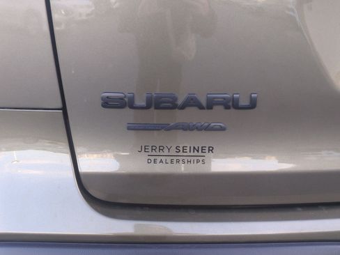 Used 2022 Subaru Ascent Onyx Edition image 14