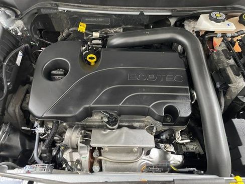 Used 2024 Chevrolet Equinox LT w/ LPO, Floor Liner Package image 23