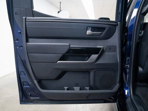 Used 2025 Toyota Tundra Limited image 17