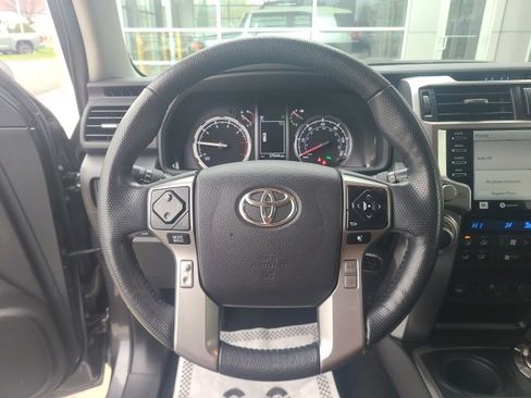 Used 2023 Toyota 4Runner Limited image 20
