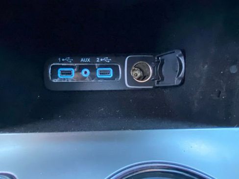 Used 2018 Jeep Grand Cherokee Laredo image 25