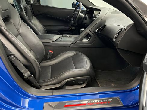 Used 2019 Chevrolet Corvette Grand Sport w/ Carbon Flash Badge Package image 17