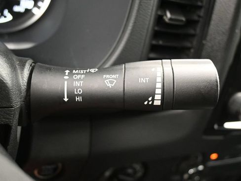 Used 2022 Nissan Frontier S w/ Technology Package AWD/4WD image 17