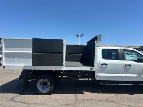 New 2025 Ford F550 4x4 Crew Cab Super Duty image 7