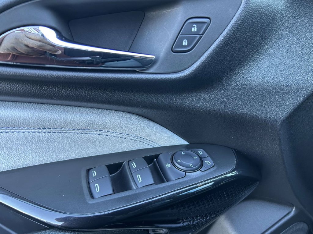 Used 2026 Chevrolet Trax LT FWD image 16