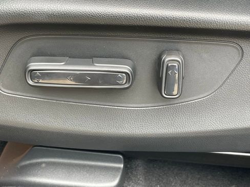 New 2026 Honda HR-V EX-L image 24