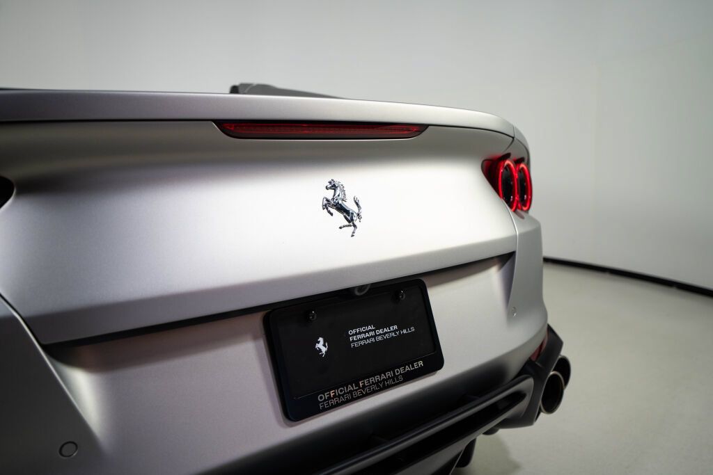 Certified 2022 Ferrari 812 GTS RWD image 30