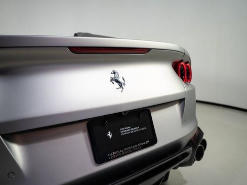 Certified 2022 Ferrari 812 GTS RWD image 30