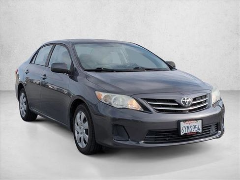 Used 2013 Toyota Corolla LE image 3