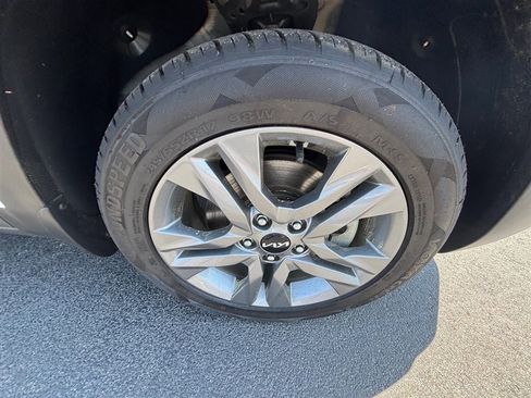 Used 2023 Kia Seltos LX AWD/4WD image 25