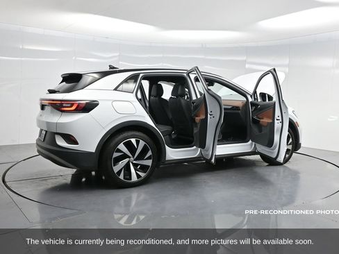 Used 2022 Volkswagen ID.4 Pro S w/ Gradient Package image 4