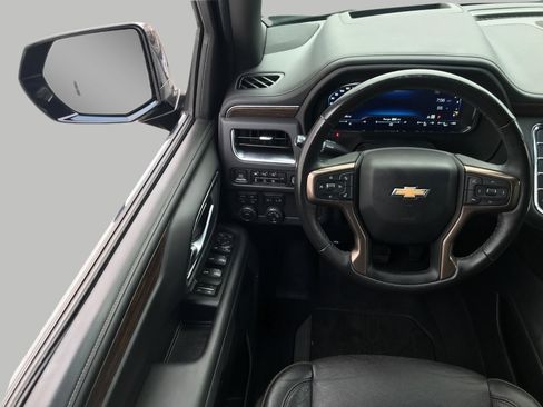 Used 2022 Chevrolet Tahoe High Country image 11