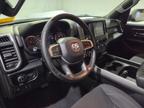 Used 2019 RAM 1500 Big Horn AWD/4WD image 5