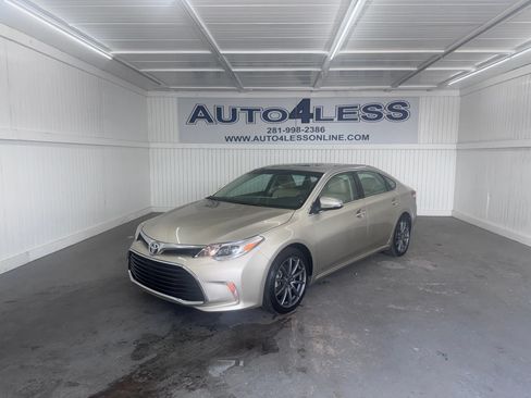 Used 2016 Toyota Avalon XLE FWD image 1