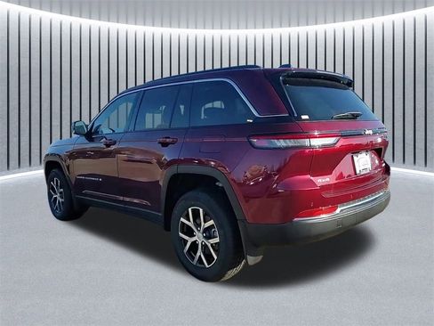 New 2025 Jeep Grand Cherokee Limited w/ MOPAR Finishing Package image 5