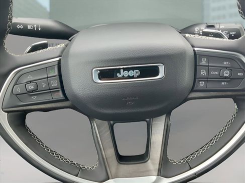 New 2026 Jeep Grand Cherokee Limited AWD/4WD image 16