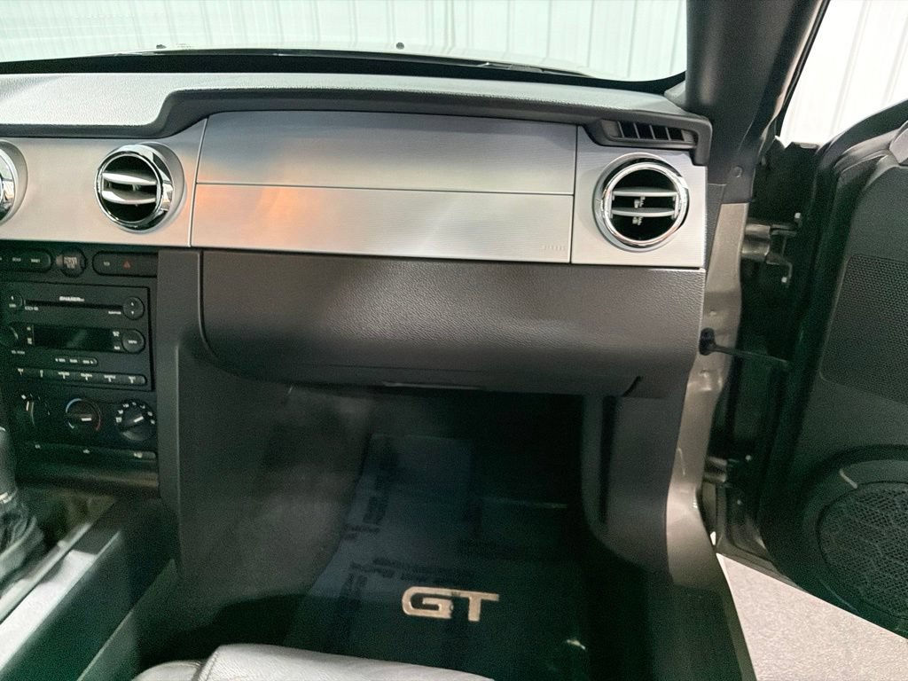 Used 2005 Ford Mustang GT RWD image 20