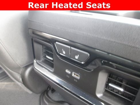 Used 2022 GMC Sierra 1500 AT4 w/ AT4 Premium Package image 26