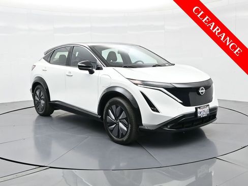Used 2024 Nissan Ariya ENGAGE image 4