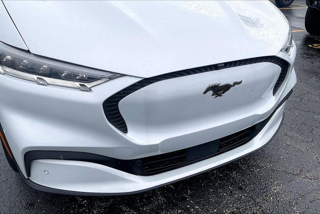 Certified 2023 Ford Mustang Mach-E Select AWD/4WD image 30