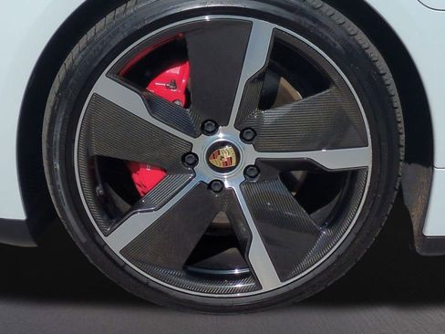 Used 2022 Porsche Taycan 4S AWD/4WD image 21