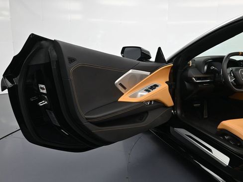 Used 2023 Chevrolet Corvette Stingray Preferred Conv w/ Z51 Performance Package image 12