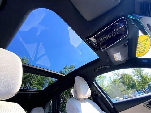 Used 2026 Mercedes-Benz GLC 300 4MATIC image 11