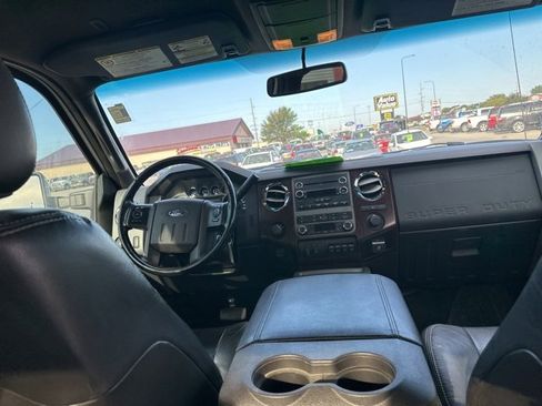 Used 2012 Ford F350 Lariat w/ Chrome Pkg image 12