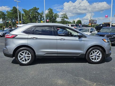 Used 2022 Ford Edge SEL w/ Convenience Package image 16
