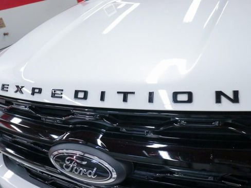 Used 2022 Ford Expedition Max Limited image 40