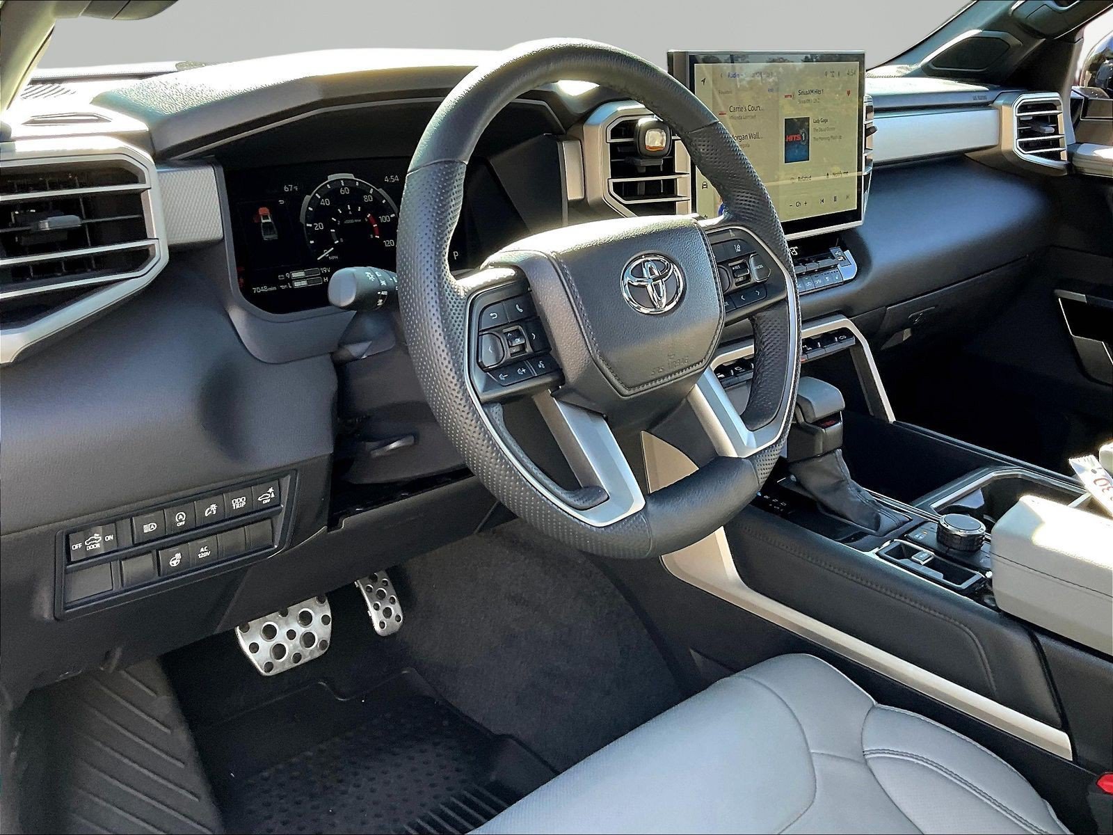 Used 2026 Toyota Tundra Limited w/ TRD Off-Road Package AWD/4WD image 18
