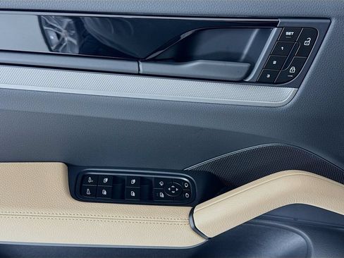 New 2026 Porsche Cayenne AWD/4WD image 11