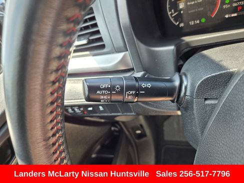 Used 2025 Honda Odyssey Sport-L image 29