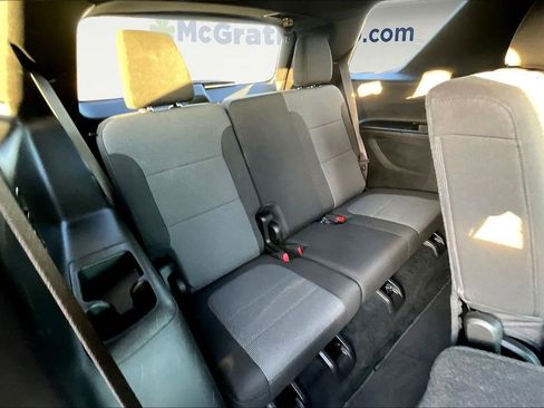 Used 2023 Chevrolet Traverse LT image 28