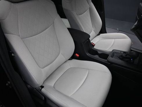 Used 2026 Toyota Corolla Cross L FWD image 26