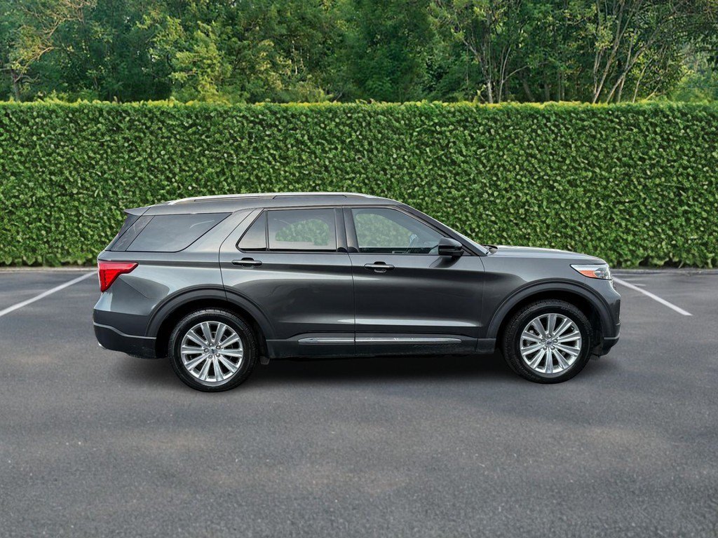 Used 2020 Ford Explorer Limited w/ Class III Trailer Tow Package AWD/4WD image 2