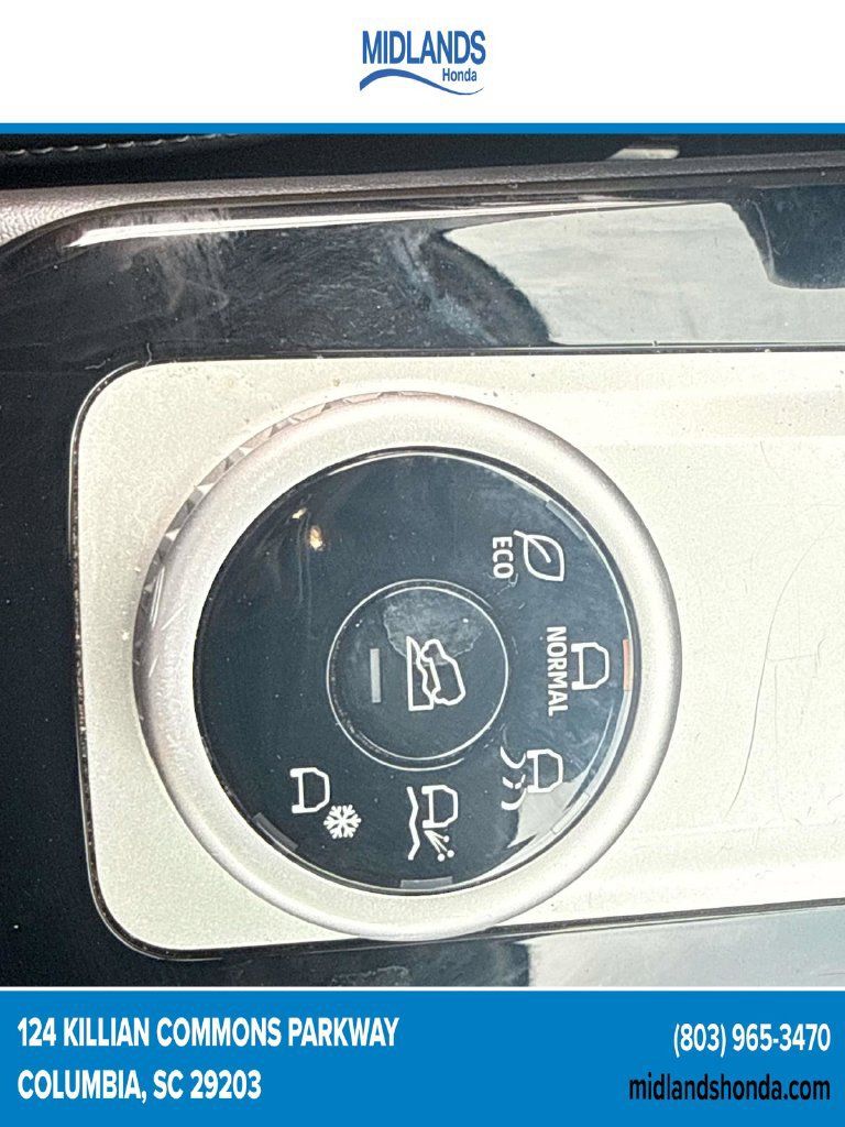 Used 2025 Mitsubishi Outlander SE FWD image 18