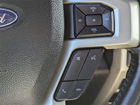 Used 2020 Ford F350 Lariat image 27