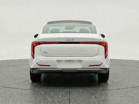 Used 2025 Kia K4 LXS image 7