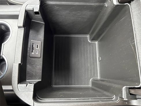 Used 2021 Chevrolet Tahoe Premier image 24