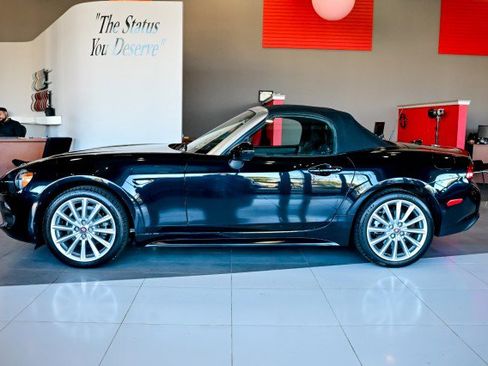 Used 2019 FIAT 124 Spider Lusso w/ Convenience Group image 16