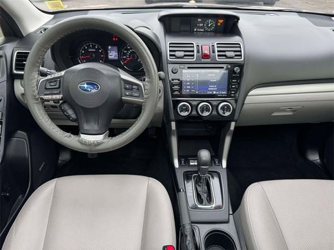 Used 2016 Subaru Forester 2.5i Touring w/ Eyesight & Navigation System image 17