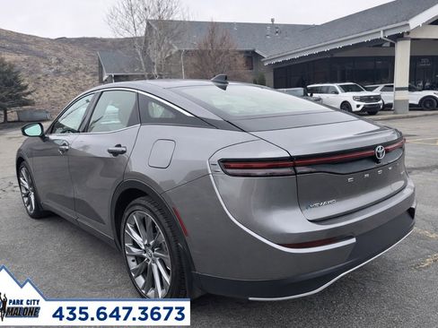 Used 2025 Toyota Crown Limited image 7