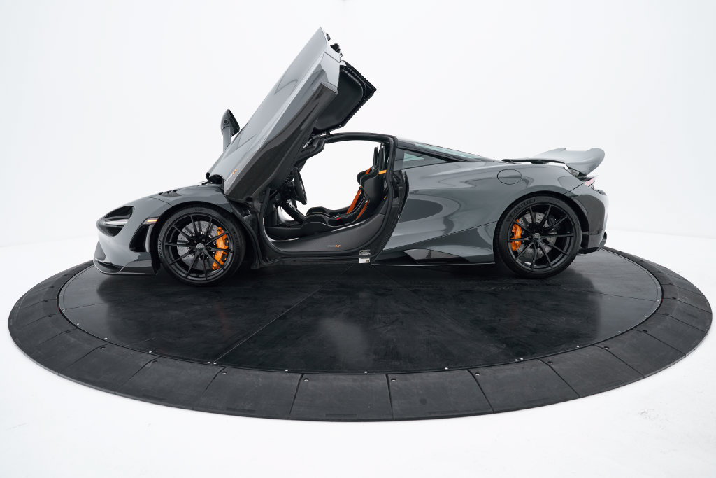 Used 2021 McLaren 765LT RWD image 26