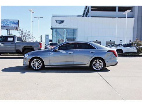 Used 2023 Cadillac CT4 Luxury image 3