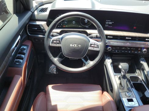 Used 2023 Kia Telluride SX Prestige AWD/4WD image 18