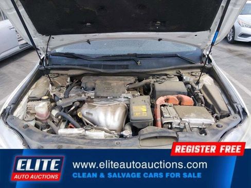 Used 2015 Toyota Camry SE FWD image 20