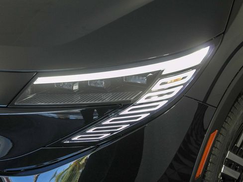 New 2026 Nissan Leaf SV+ image 4