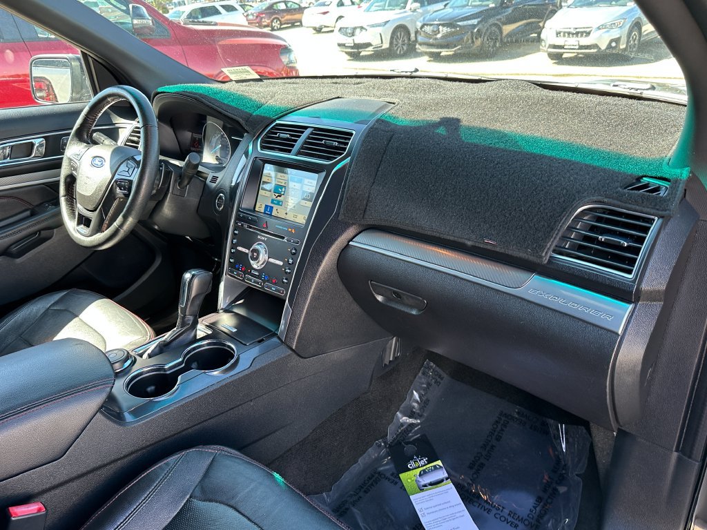 Used 2017 Ford Explorer Sport w/ Equipment Group 401A AWD/4WD image 15
