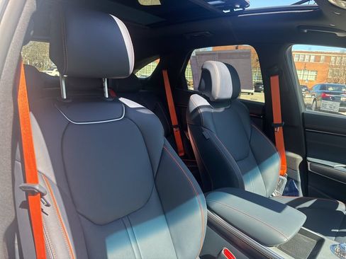 New 2026 Genesis GV70 3.5T Sport Advanced AWD/4WD image 32